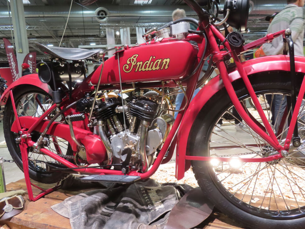 Arvids vakre Indian Scout 600, 1926 slik den var å se på Oslo Motor Show 2022.
 Foto: Jarl Hole