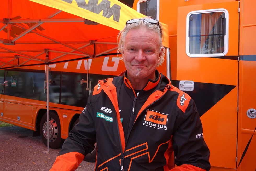 Here is Joachim Paulsson from the Scandinavian KTM importer that comes every year.